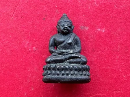Wealth amulet B.E.2529 Phra Chaiwat Triphakhee Nawaloha amulet by LP Kasem (PKR209)