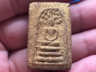 Wealth amulet B.E.2485 Phra Somdej amulet in Prok Pho imprint by LP Nark (SOM1046)