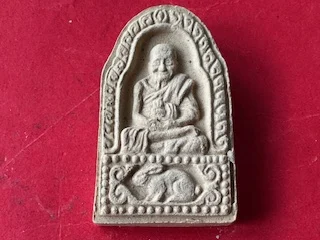 Wealth amulet B.E.2518 LP Tae sits on rabbit holy powder amulet with beautiful condition (MON1138)
