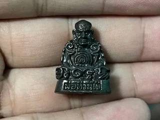 Protect amulet B.E.2549 LP Khai bronze amulet with beautiful condition (MON1150)