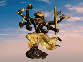 Protect amulet B.E.2544 Hanuman 8 hands bronze statue by LP Poon (GOD547)